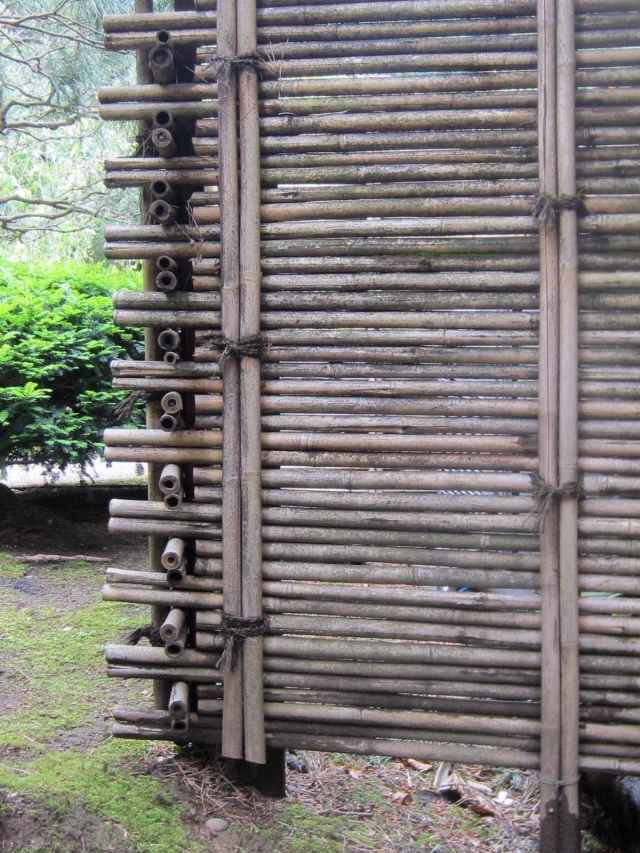The corner details of this bamboo fence are lovely, yet so simple.